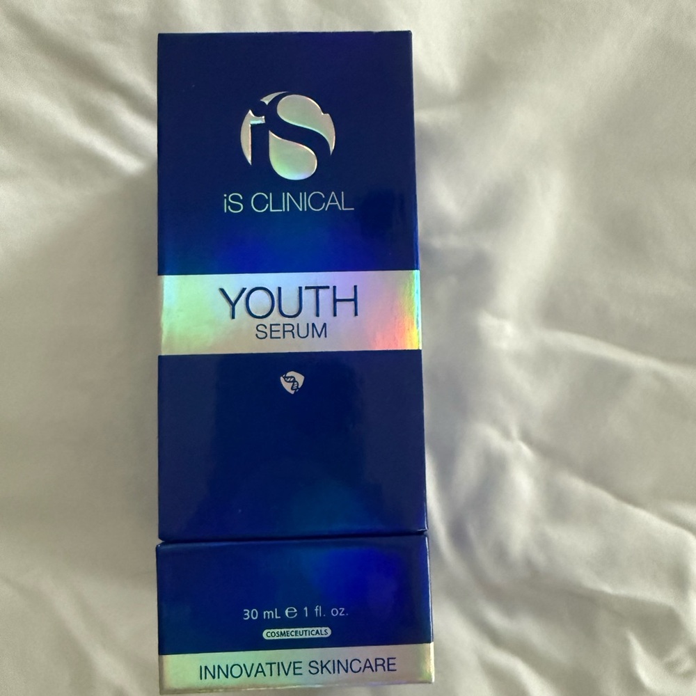 iS Clinical Youth Serum